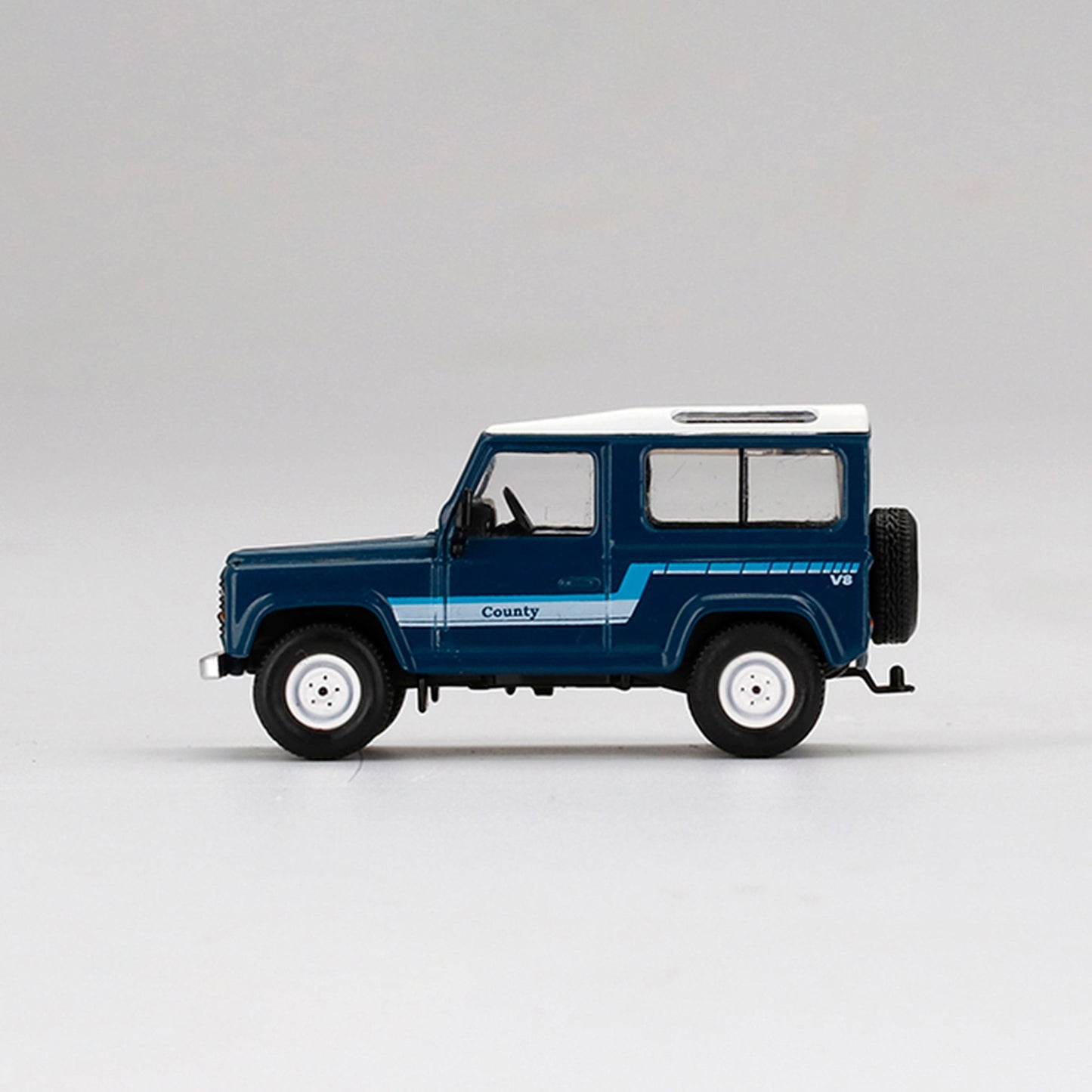 Land Rover Defender 90 - County Wagon