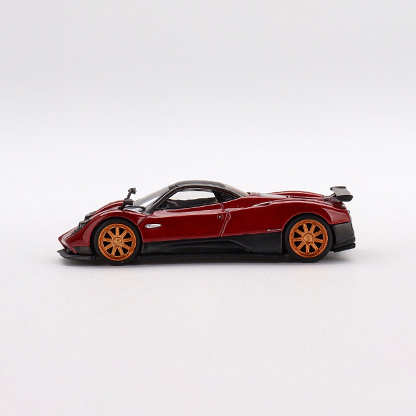 Pagani Zonda F (Rosso Dubai)
